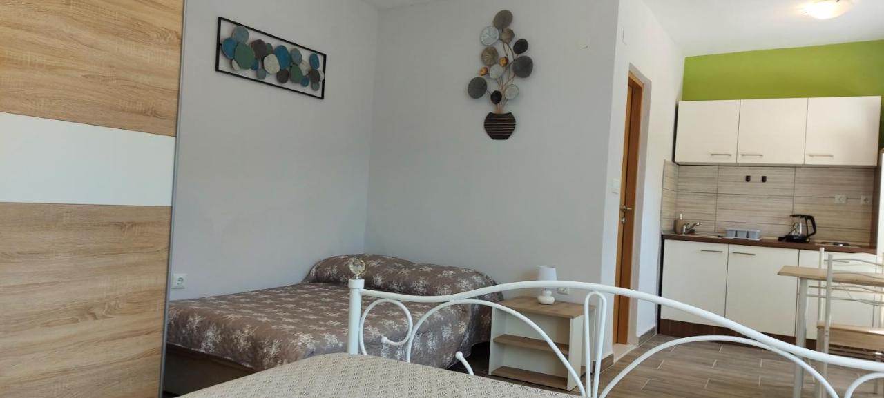 Studio Apartment Palmira Ližnjan Dış mekan fotoğraf